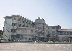 鴨志田第一小学校
